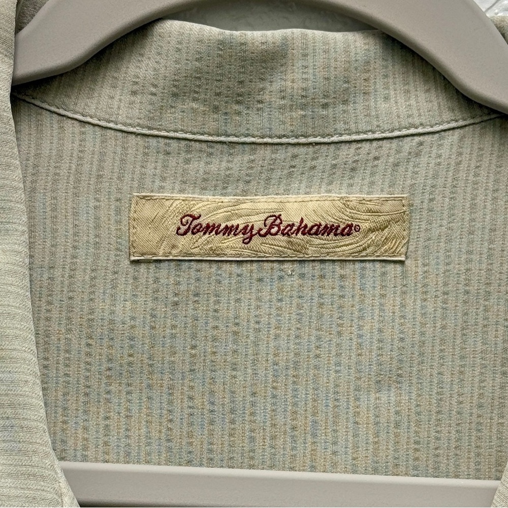 Tommy Bahama Men’s XL Beige 100% Silk Short-Sleeve Camp Casual Button Down Shirt - Picture 3 of 5